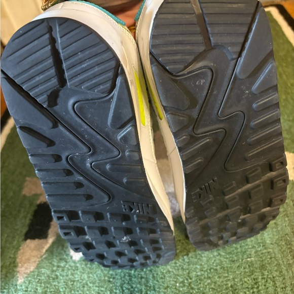 Nike Kids Air Max 90 SE White Blue Neon Green Sneakers - Picture 8 of 11